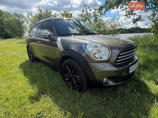 Коричневый Мини Купер, объемом двигателя 2 л и пробегом 200 тыс. км за 11500 $, фото 1 на Automoto.ua