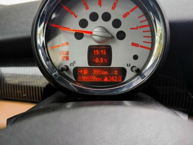 Коричневий Міні Cooper, об'ємом двигуна 1.6 л та пробігом 117 тис. км за 5900 $, фото 11 на Automoto.ua