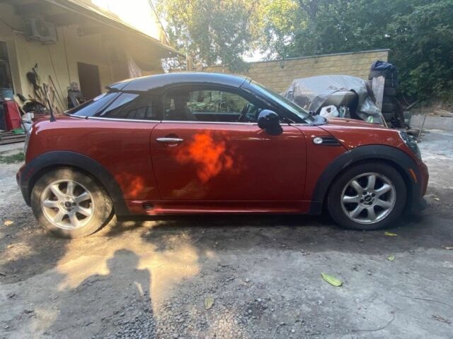 Мини Купер 2012 в Киеве на Automoto.ua Коричневый Мини Купер, объемом двигателя 0 л и пробегом 100 тыс. км за 9000 $, фото 1 на Automoto.ua