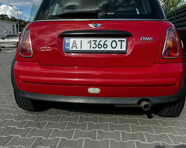 Красный Мини Купер, объемом двигателя 1.6 л и пробегом 234 тыс. км за 3900 $, фото 14 на Automoto.ua
