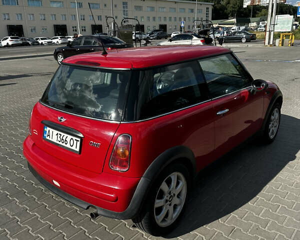 Красный Мини Купер, объемом двигателя 1.6 л и пробегом 234 тыс. км за 4100 $, фото 3 на Automoto.ua