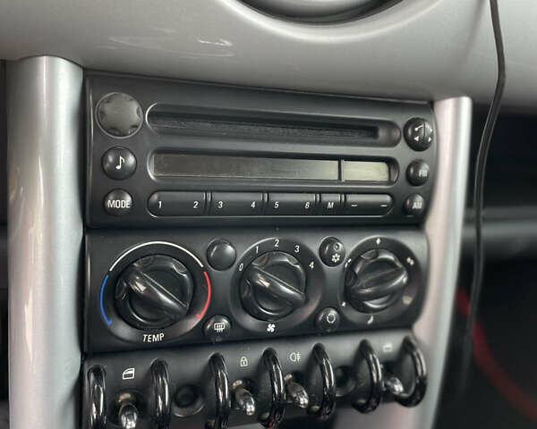 Червоний Міні Cooper, об'ємом двигуна 1.6 л та пробігом 110 тис. км за 4899 $, фото 16 на Automoto.ua