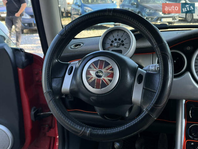 Красный Мини Купер, объемом двигателя 1.6 л и пробегом 226 тыс. км за 4500 $, фото 13 на Automoto.ua