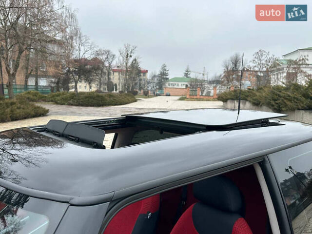 Красный Мини Купер, объемом двигателя 1.6 л и пробегом 210 тыс. км за 4750 $, фото 24 на Automoto.ua