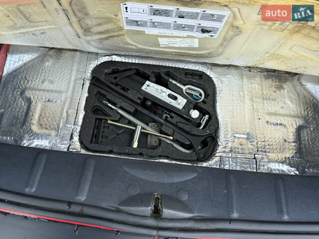 Червоний Міні Cooper, об'ємом двигуна 1.6 л та пробігом 214 тис. км за 5400 $, фото 18 на Automoto.ua