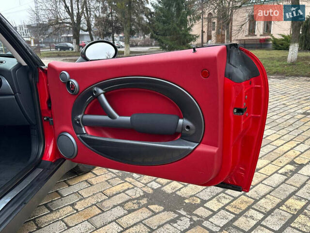 Красный Мини Купер, объемом двигателя 1.6 л и пробегом 210 тыс. км за 4750 $, фото 29 на Automoto.ua