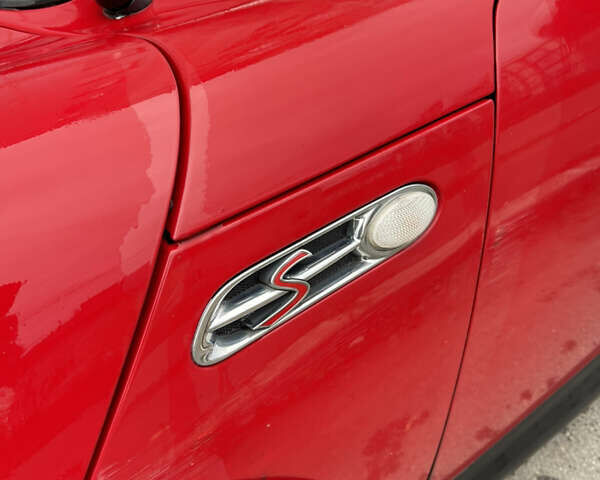 Червоний Міні Cooper, об'ємом двигуна 1.36 л та пробігом 232 тис. км за 5200 $, фото 12 на Automoto.ua