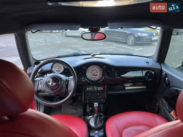 Красный Мини Купер, объемом двигателя 1.6 л и пробегом 260 тыс. км за 4200 $, фото 1 на Automoto.ua