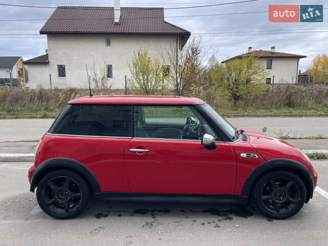 Червоний Міні Cooper, об'ємом двигуна 1.36 л та пробігом 232 тис. км за 5200 $, фото 7 на Automoto.ua