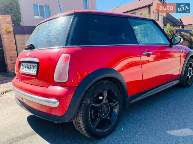Червоний Міні Cooper, об'ємом двигуна 1.36 л та пробігом 236 тис. км за 4400 $, фото 3 на Automoto.ua