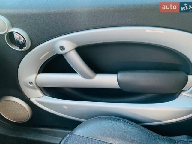 Красный Мини Купер, объемом двигателя 1.36 л и пробегом 236 тыс. км за 3900 $, фото 10 на Automoto.ua