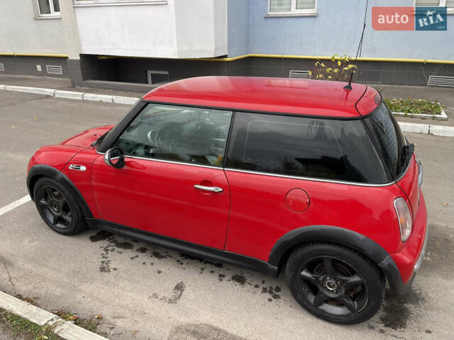 Червоний Міні Cooper, об'ємом двигуна 1.36 л та пробігом 232 тис. км за 5200 $, фото 3 на Automoto.ua