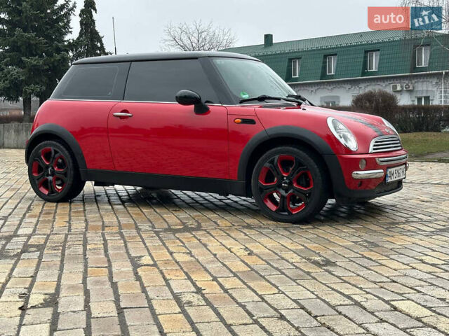 Красный Мини Купер, объемом двигателя 1.6 л и пробегом 210 тыс. км за 4750 $, фото 4 на Automoto.ua