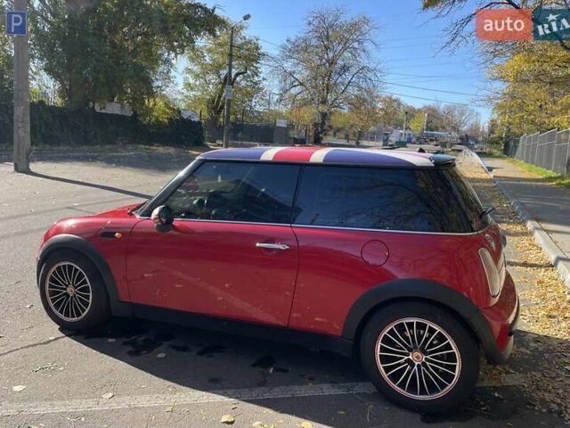 Красный Мини Купер, объемом двигателя 1.6 л и пробегом 197 тыс. км за 3700 $, фото 3 на Automoto.ua