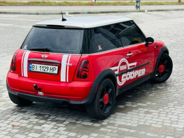 Красный Мини Купер, объемом двигателя 1.6 л и пробегом 245 тыс. км за 4850 $, фото 7 на Automoto.ua