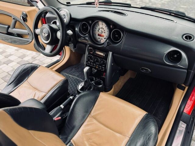 Красный Мини Купер, объемом двигателя 1.6 л и пробегом 245 тыс. км за 4850 $, фото 9 на Automoto.ua
