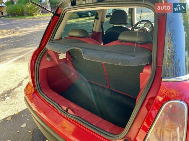 Красный Мини Купер, объемом двигателя 1.6 л и пробегом 197 тыс. км за 3700 $, фото 11 на Automoto.ua