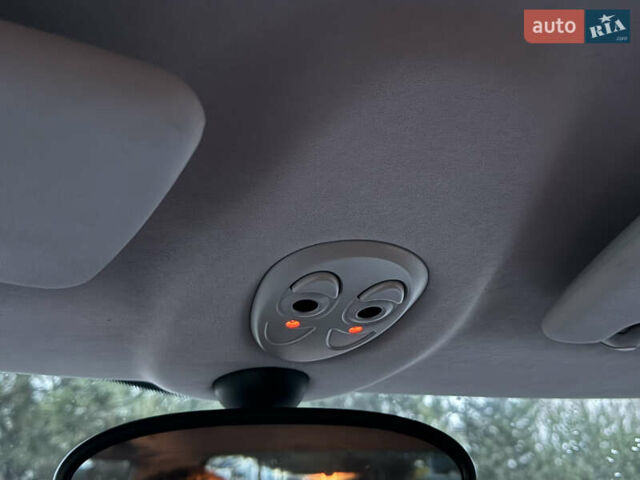 Червоний Міні Cooper, об'ємом двигуна 1.6 л та пробігом 156 тис. км за 6800 $, фото 26 на Automoto.ua