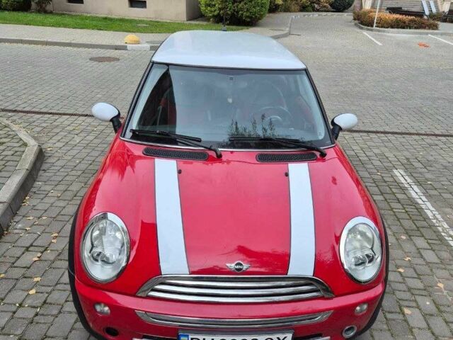 Красный Мини Купер, объемом двигателя 1.6 л и пробегом 167 тыс. км за 5600 $, фото 1 на Automoto.ua