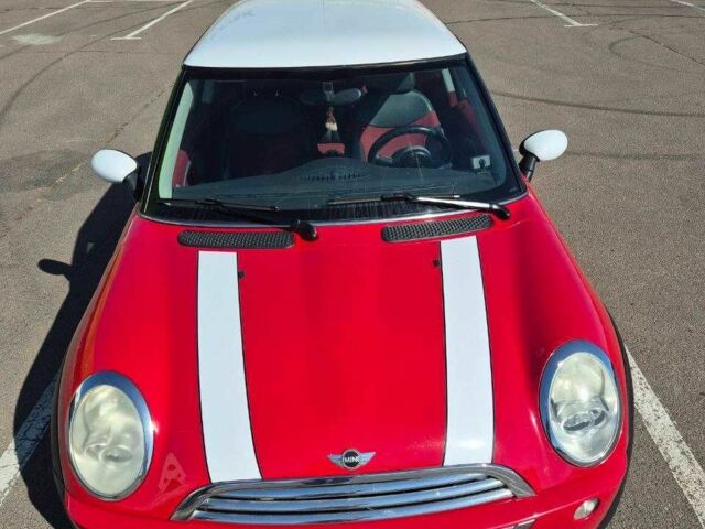 Красный Мини Купер, объемом двигателя 1.6 л и пробегом 167 тыс. км за 5600 $, фото 13 на Automoto.ua