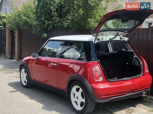 Червоний Міні Cooper, об'ємом двигуна 1.6 л та пробігом 94 тис. км за 7250 $, фото 5 на Automoto.ua