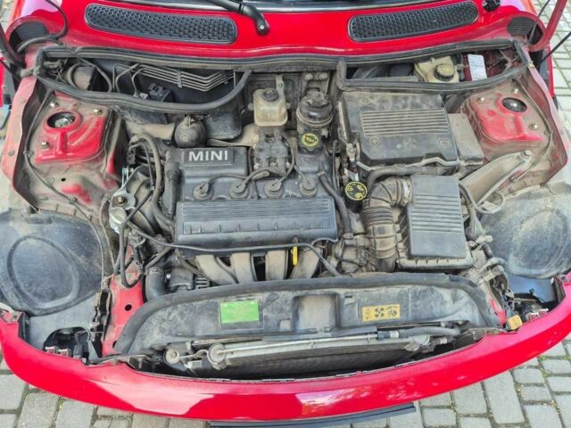 Красный Мини Купер, объемом двигателя 1.6 л и пробегом 167 тыс. км за 5600 $, фото 19 на Automoto.ua