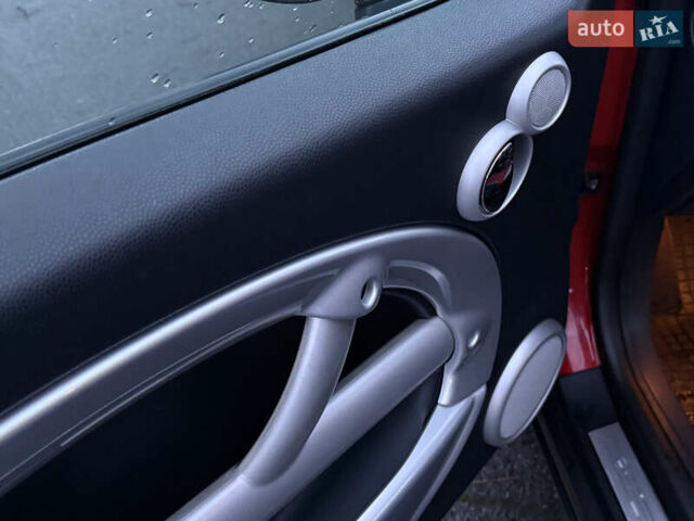 Червоний Міні Cooper, об'ємом двигуна 1.6 л та пробігом 156 тис. км за 6800 $, фото 16 на Automoto.ua