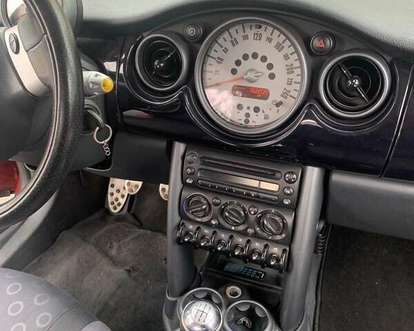 Мини Купер 2006 в Хмельницком на Automoto.ua Красный Мини Купер, объемом двигателя 1.36 л и пробегом 182 тыс. км за 5500 $, фото 3 на Automoto.ua