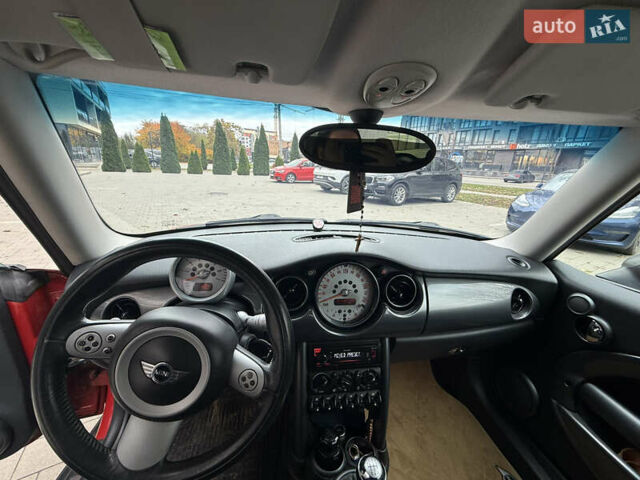 Червоний Міні Cooper, об'ємом двигуна 1.4 л та пробігом 321 тис. км за 5200 $, фото 9 на Automoto.ua