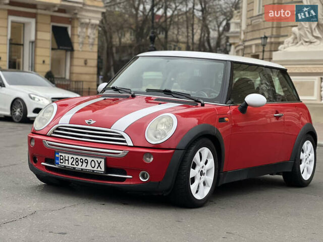 Червоний Міні Cooper, об'ємом двигуна 1.6 л та пробігом 167 тис. км за 5700 $, фото 1 на Automoto.ua