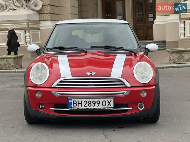 Червоний Міні Cooper, об'ємом двигуна 1.6 л та пробігом 167 тис. км за 5700 $, фото 5 на Automoto.ua