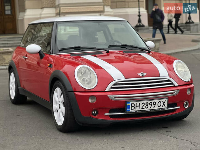 Червоний Міні Cooper, об'ємом двигуна 1.6 л та пробігом 167 тис. км за 5700 $, фото 8 на Automoto.ua