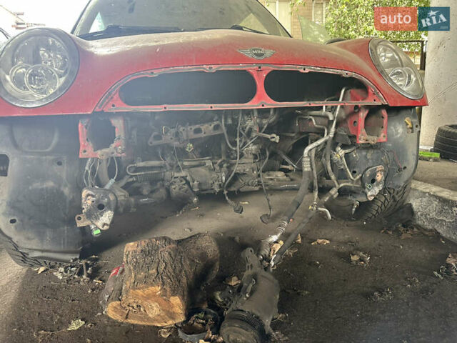 Красный Мини Купер, объемом двигателя 1.6 л и пробегом 197 тыс. км за 2500 $, фото 4 на Automoto.ua