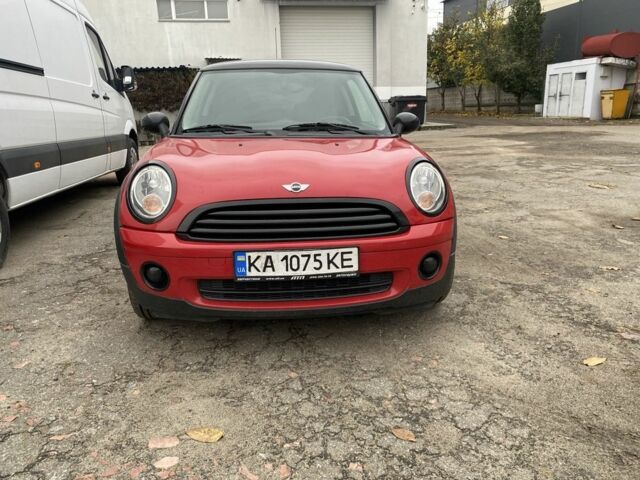 Червоний Міні Cooper, об'ємом двигуна 1.6 л та пробігом 133 тис. км за 5400 $, фото 3 на Automoto.ua