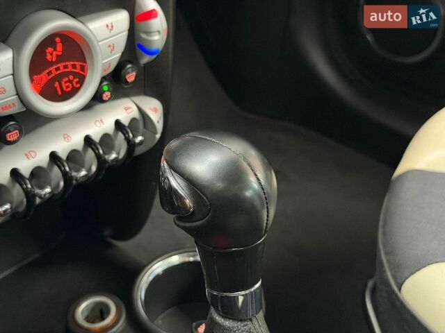 Червоний Міні Cooper, об'ємом двигуна 1.6 л та пробігом 160 тис. км за 4900 $, фото 26 на Automoto.ua