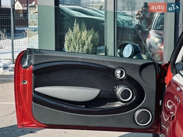 Красный Мини Купер, объемом двигателя 1.6 л и пробегом 190 тыс. км за 6499 $, фото 8 на Automoto.ua