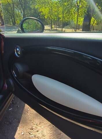 Червоний Міні Cooper, об'ємом двигуна 1.6 л та пробігом 56 тис. км за 8300 $, фото 4 на Automoto.ua