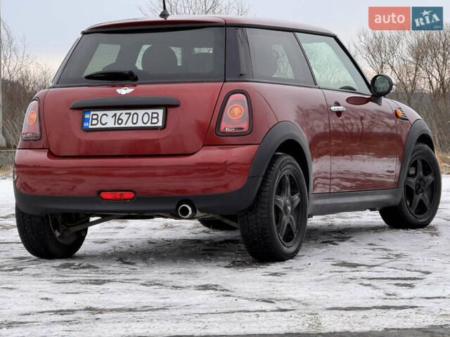 Червоний Міні Cooper, об'ємом двигуна 1.4 л та пробігом 195 тис. км за 5599 $, фото 12 на Automoto.ua