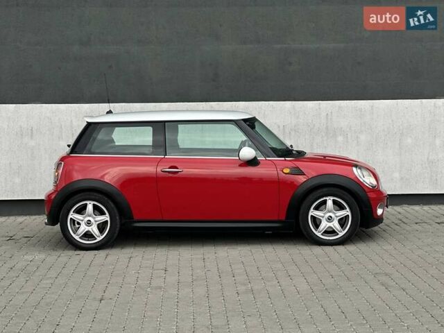 Червоний Міні Cooper, об'ємом двигуна 1.6 л та пробігом 177 тис. км за 7500 $, фото 7 на Automoto.ua