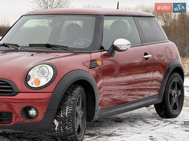 Червоний Міні Cooper, об'ємом двигуна 1.4 л та пробігом 195 тис. км за 5599 $, фото 55 на Automoto.ua