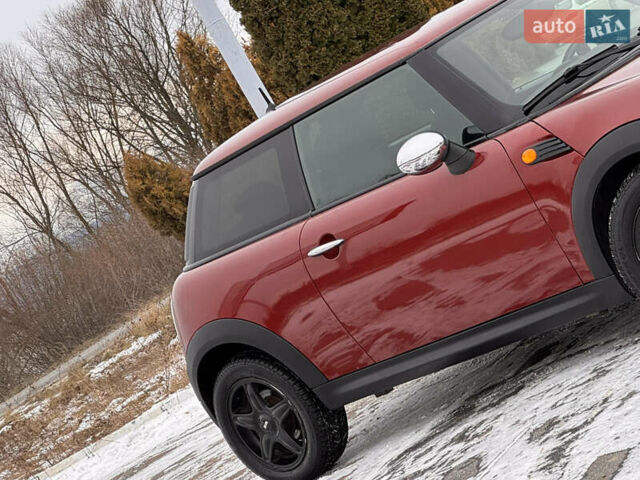 Червоний Міні Cooper, об'ємом двигуна 1.4 л та пробігом 195 тис. км за 5599 $, фото 61 на Automoto.ua