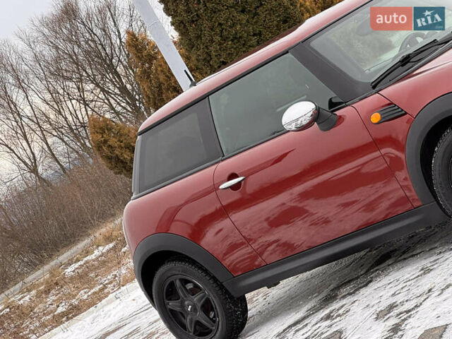 Червоний Міні Cooper, об'ємом двигуна 1.4 л та пробігом 195 тис. км за 5599 $, фото 62 на Automoto.ua