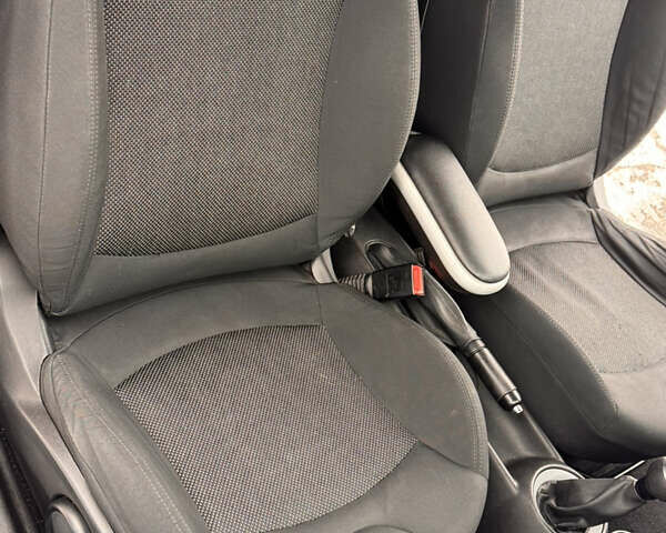 Червоний Міні Cooper, об'ємом двигуна 1.4 л та пробігом 195 тис. км за 5599 $, фото 33 на Automoto.ua