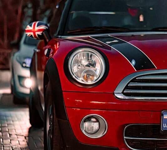 Красный Мини Купер, объемом двигателя 1.6 л и пробегом 260 тыс. км за 4999 $, фото 7 на Automoto.ua