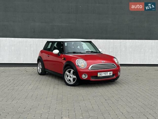 Червоний Міні Cooper, об'ємом двигуна 1.6 л та пробігом 177 тис. км за 7500 $, фото 5 на Automoto.ua