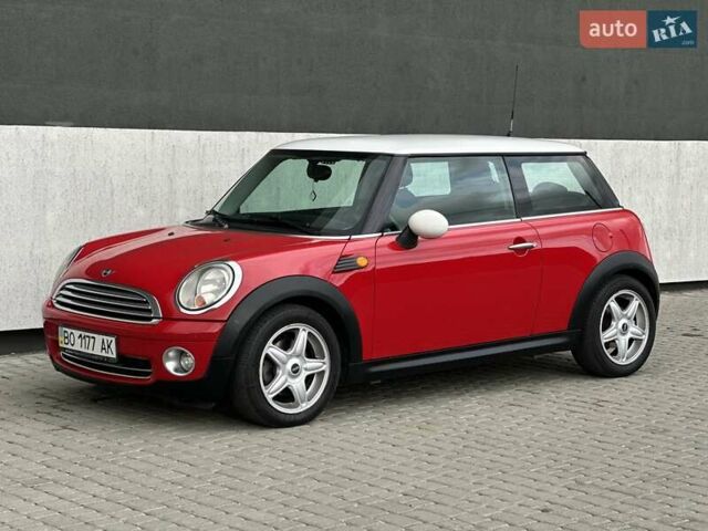 Червоний Міні Cooper, об'ємом двигуна 1.6 л та пробігом 177 тис. км за 7500 $, фото 12 на Automoto.ua