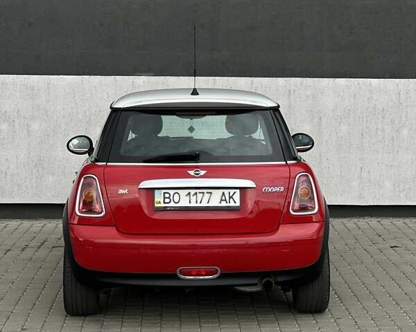 Червоний Міні Cooper, об'ємом двигуна 1.6 л та пробігом 177 тис. км за 7500 $, фото 13 на Automoto.ua