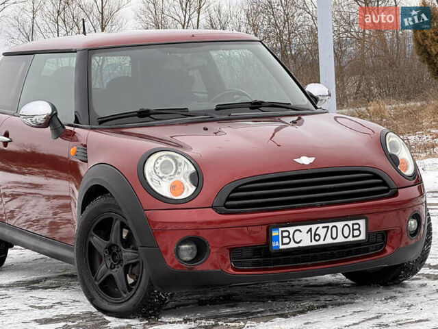 Червоний Міні Cooper, об'ємом двигуна 1.4 л та пробігом 195 тис. км за 5599 $, фото 57 на Automoto.ua