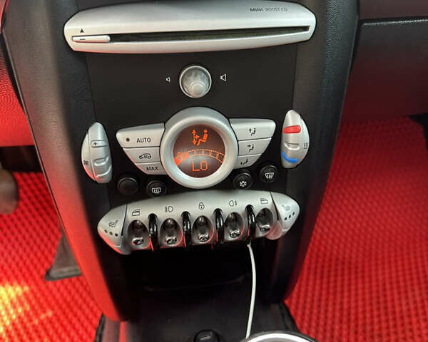 Мини Купер 2009 в Житомире на Automoto.ua Красный Мини Купер, объемом двигателя 1.4 л и пробегом 213 тыс. км за 5800 $, фото 17 на Automoto.ua