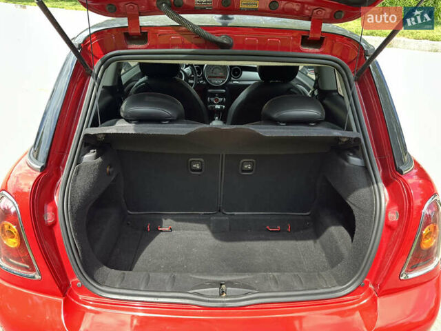 Мини Купер 2009 в Житомире на Automoto.ua Красный Мини Купер, объемом двигателя 1.4 л и пробегом 213 тыс. км за 5800 $, фото 10 на Automoto.ua
